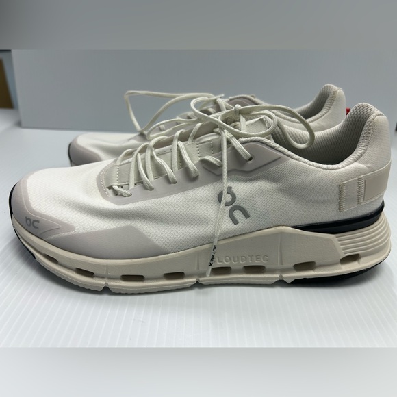 Mens On Running Cloudnova Form White Low Top Sneaker Everyday/Travel Cushion 8.5 - Picture 9 of 13